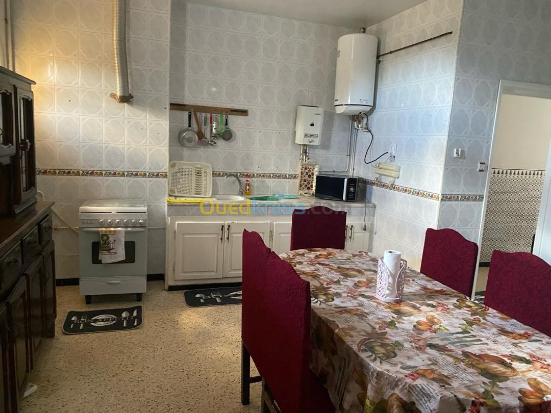 Location vacances Appartement F3 Tipaza Tipaza