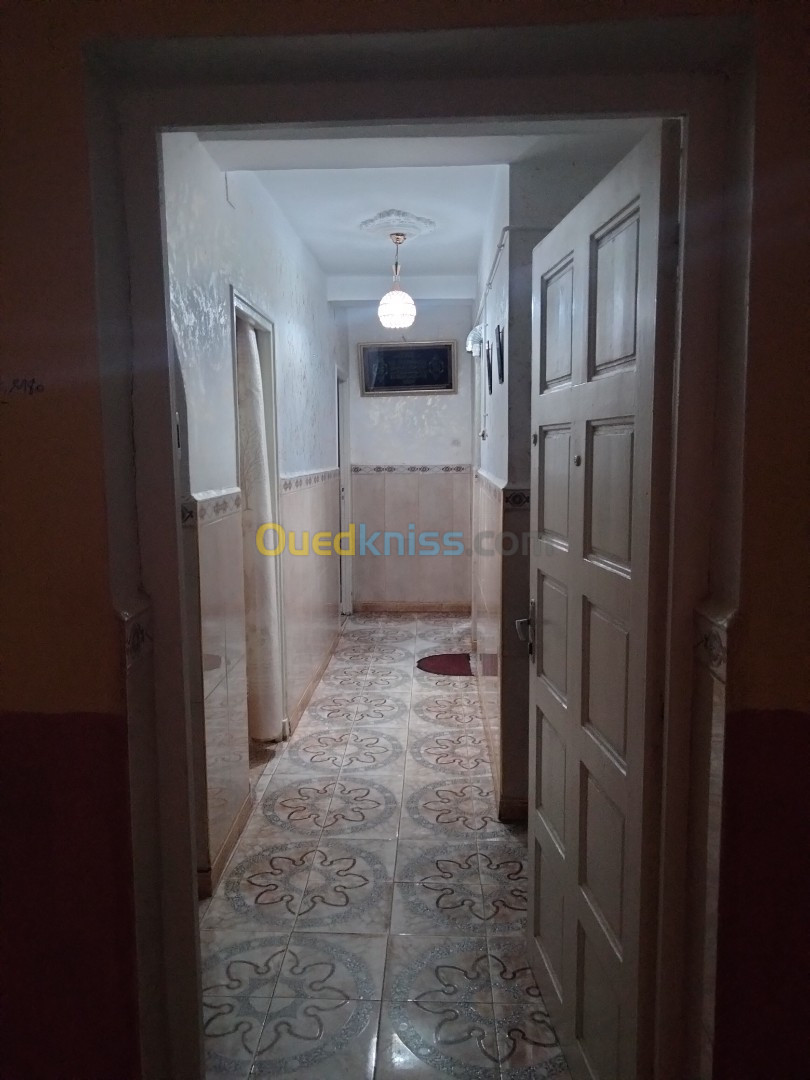 Vente Appartement F3 Aïn Témouchent Hassi el ghella