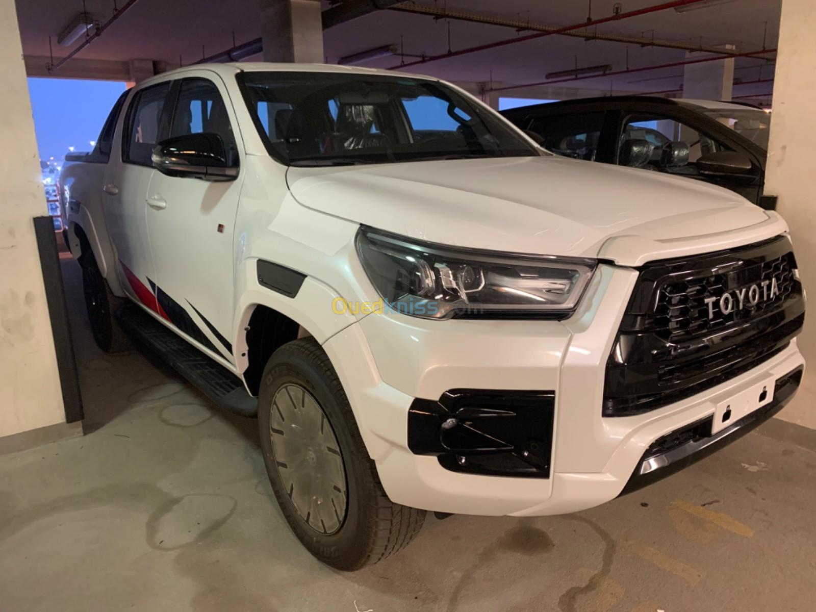 Toyota Hilux 2023 LEGEND DC 4x4 Pack Luxe