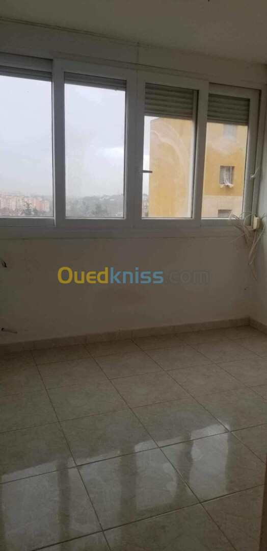 Location Appartement F4 Alger Draria