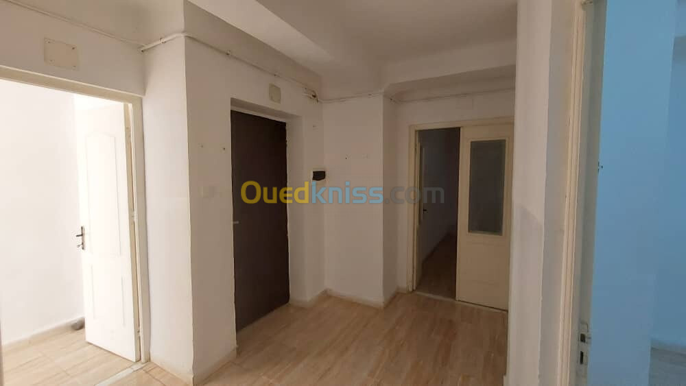 Location Appartement F3 Alger Draria