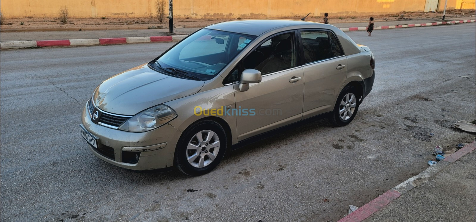 Nissan Tiida 4 portes 2011 