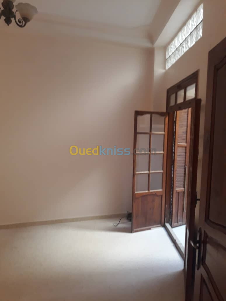 Location Appartement F2 Alger Bouzareah