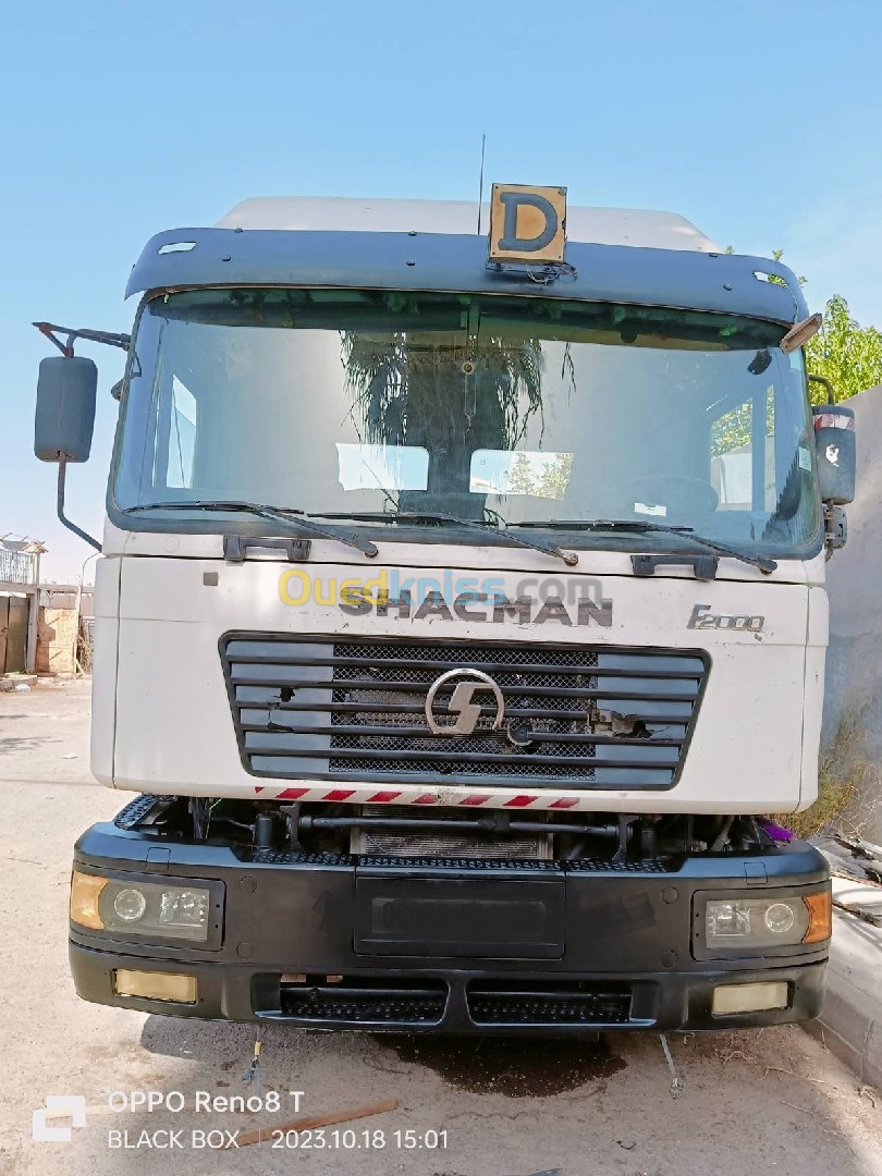 SHACMAN Tracteur 2011