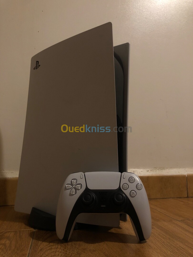 Ps5 fat 825go très bon état 