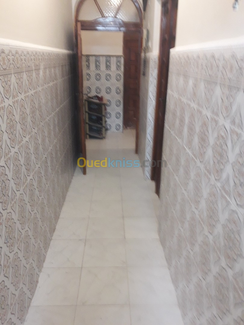 Location Appartement F2 Biskra Biskra