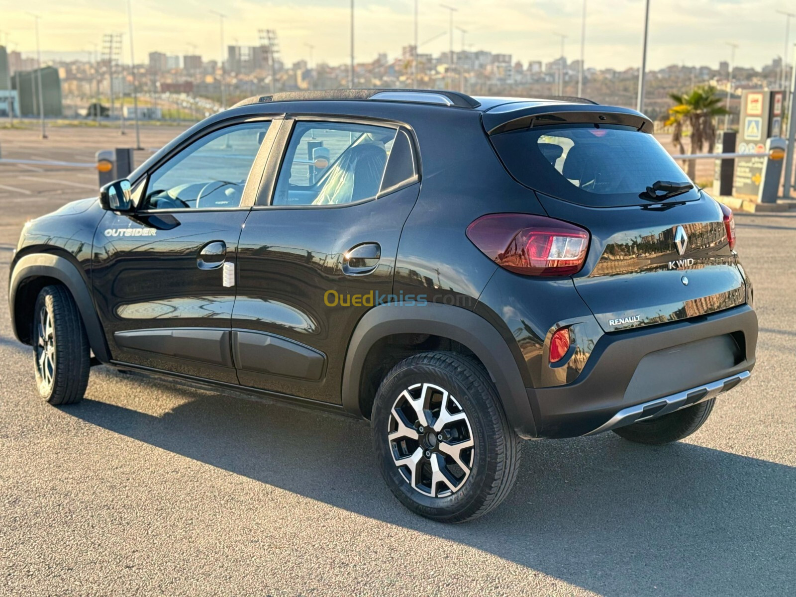 Renault Kwid 2024 Outsider