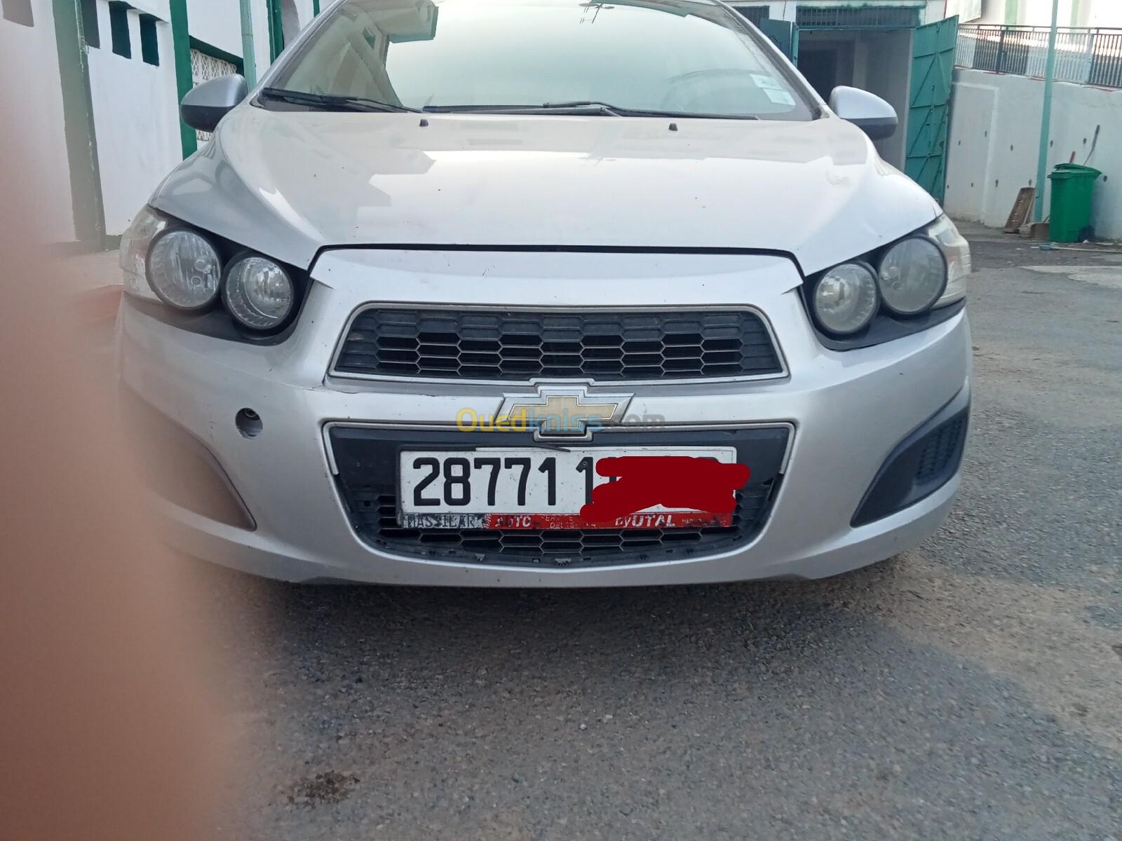 Chevrolet Sonic Hatchback 2013 Sonic Hatchback