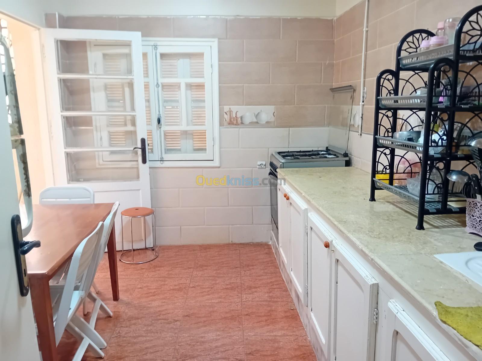 Location vacances Appartement F03 Chlef Oued goussine