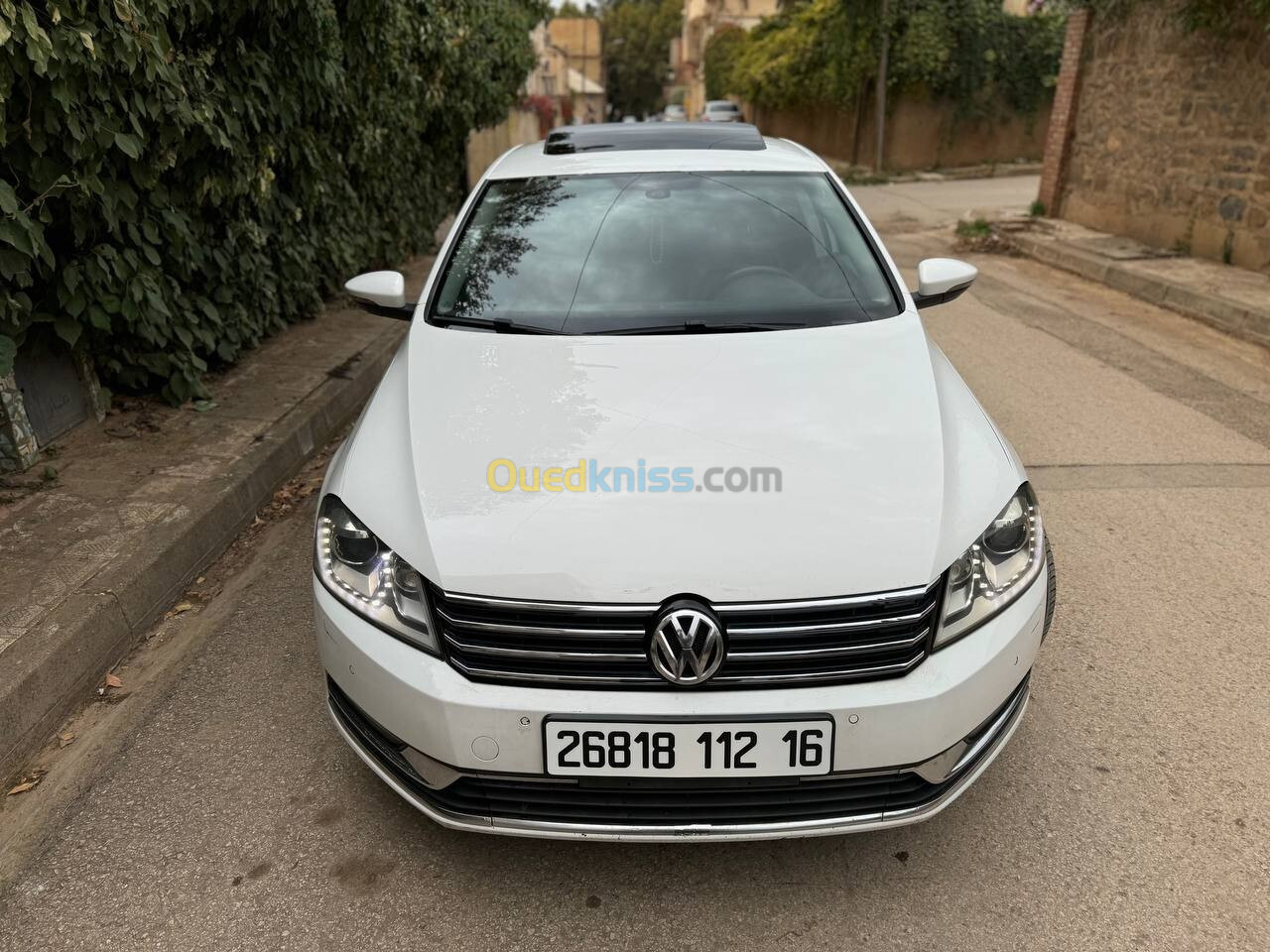 Volkswagen Passat 2012 La carat +