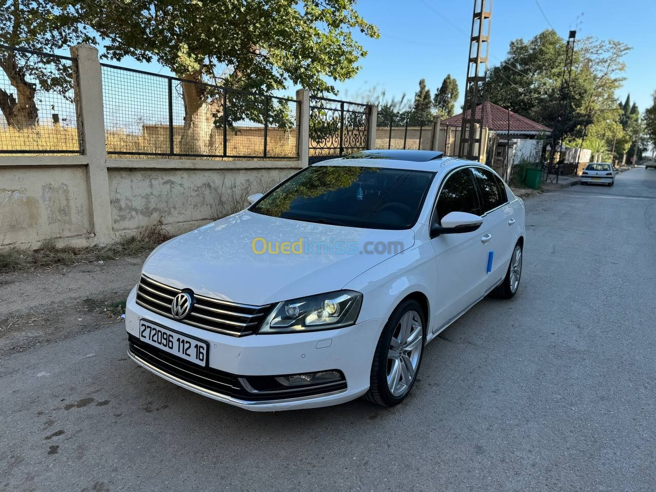 Volkswagen Passat 2012 La carat+