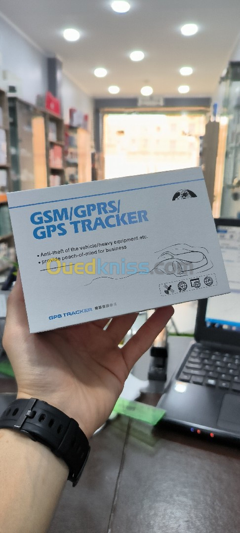 GPS TRACKER AUTO