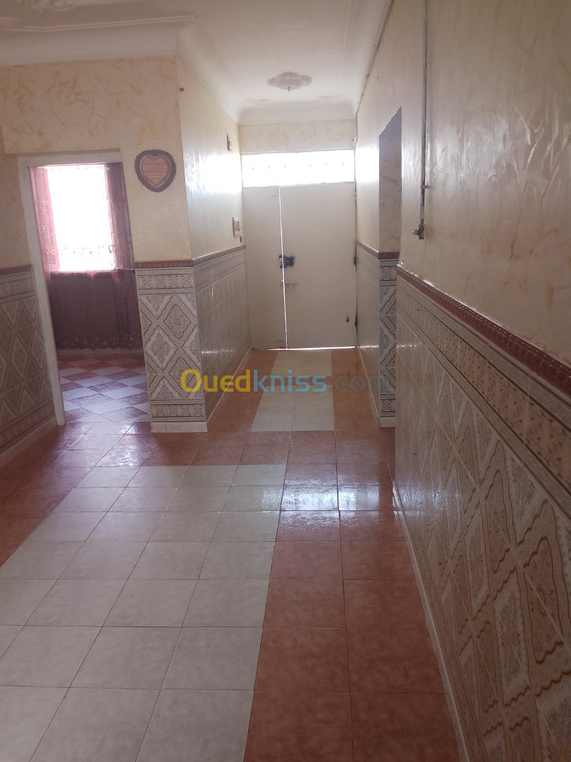 Location vacances Niveau De Villa F2 Mostaganem Abdelmalek ramdane