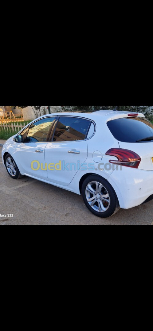 Peugeot 208 2013 Allure