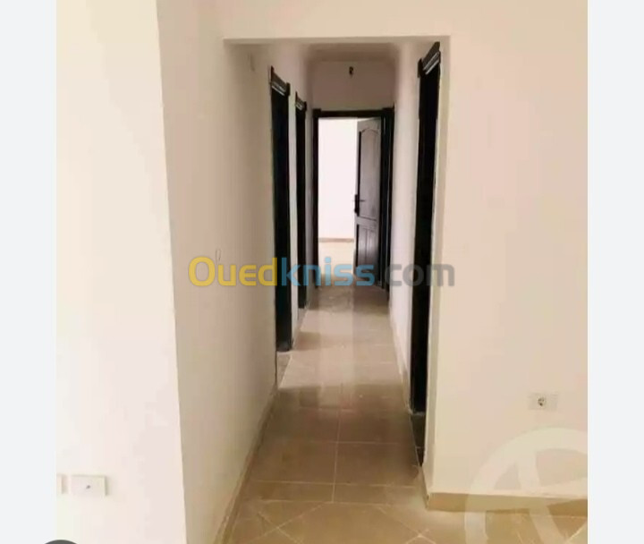 Location Appartement F4 Oum El Bouaghi Ain beida