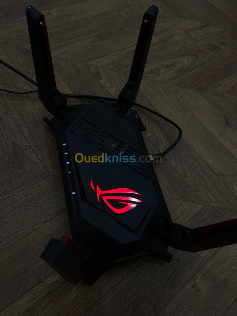 ASUS ROG Rapture GT-AX6000 | WiFi 6 AX Gaming Router | 1 antenne qui tient pas