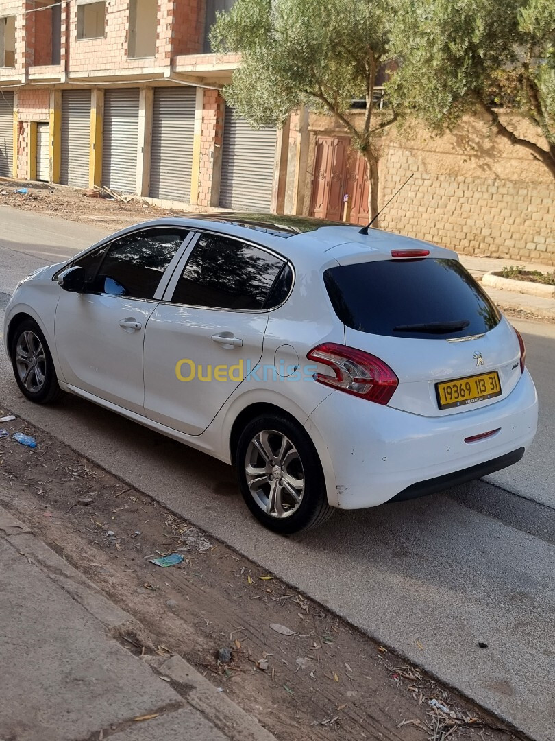 Peugeot 208 2012 Allure