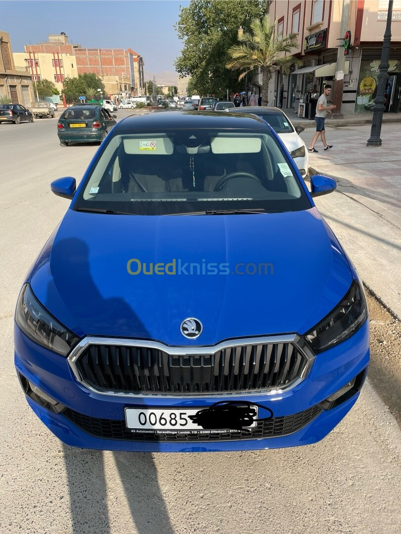 Skoda Fabia 2022 Style (avec toit panoramique)