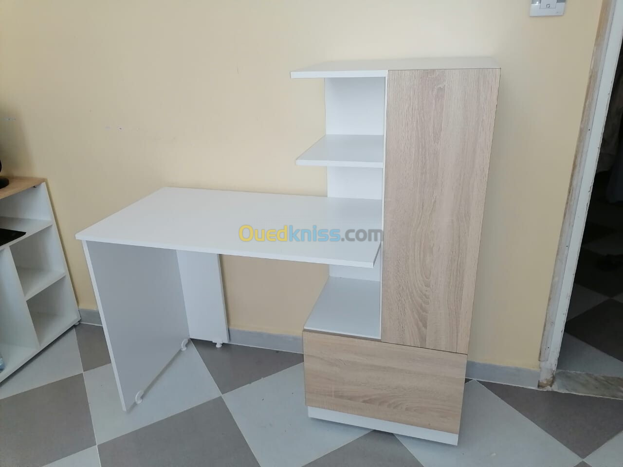 Bureau Avec Rangements EN PROMOTION