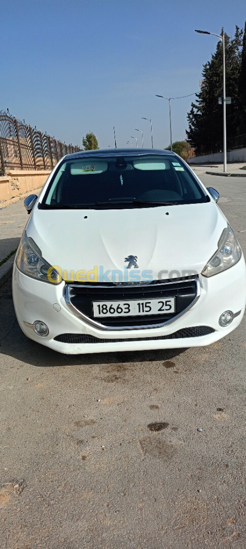 Peugeot 208 2015 Allure