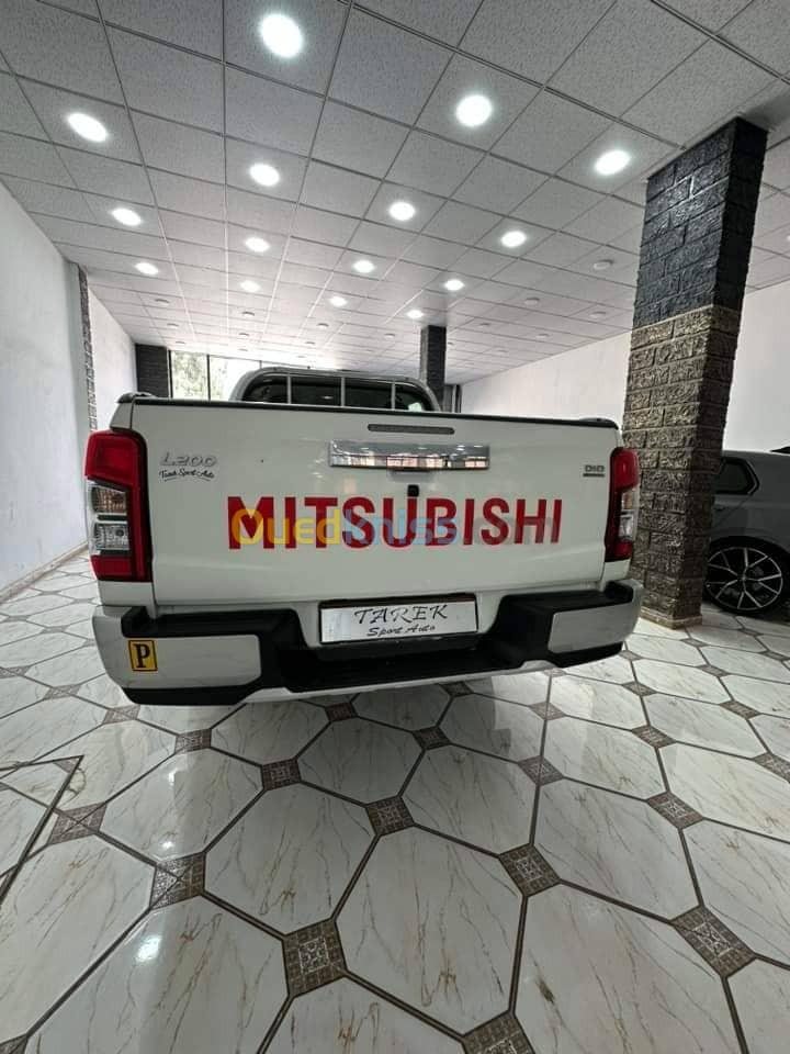 Mitsubishi L200 2021 Doube cabine Evolution
