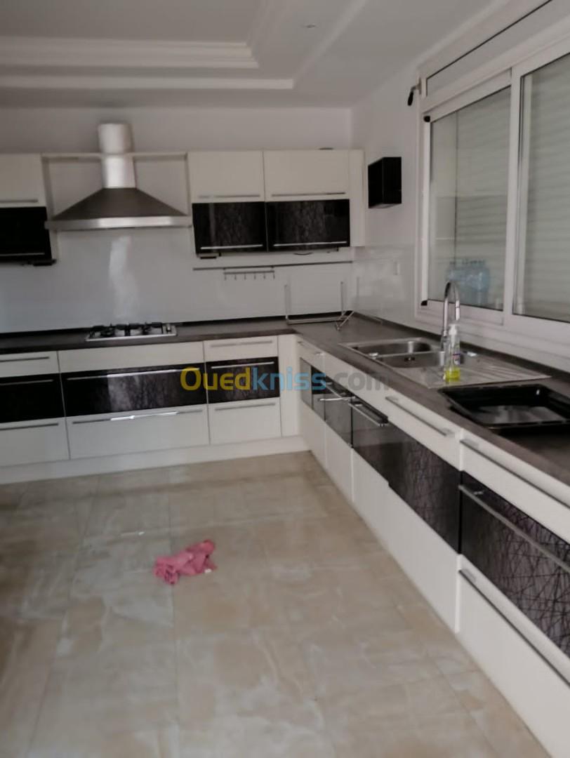 Location Appartement F5 Alger Bir mourad rais