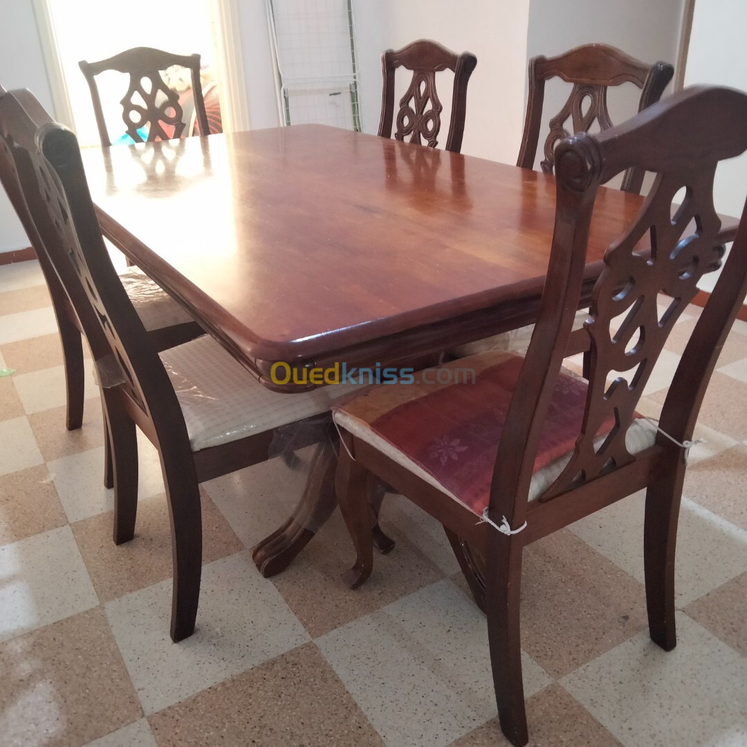 TABLE SALLE A MANGER 06 CHAISES EN BOIS HETRE