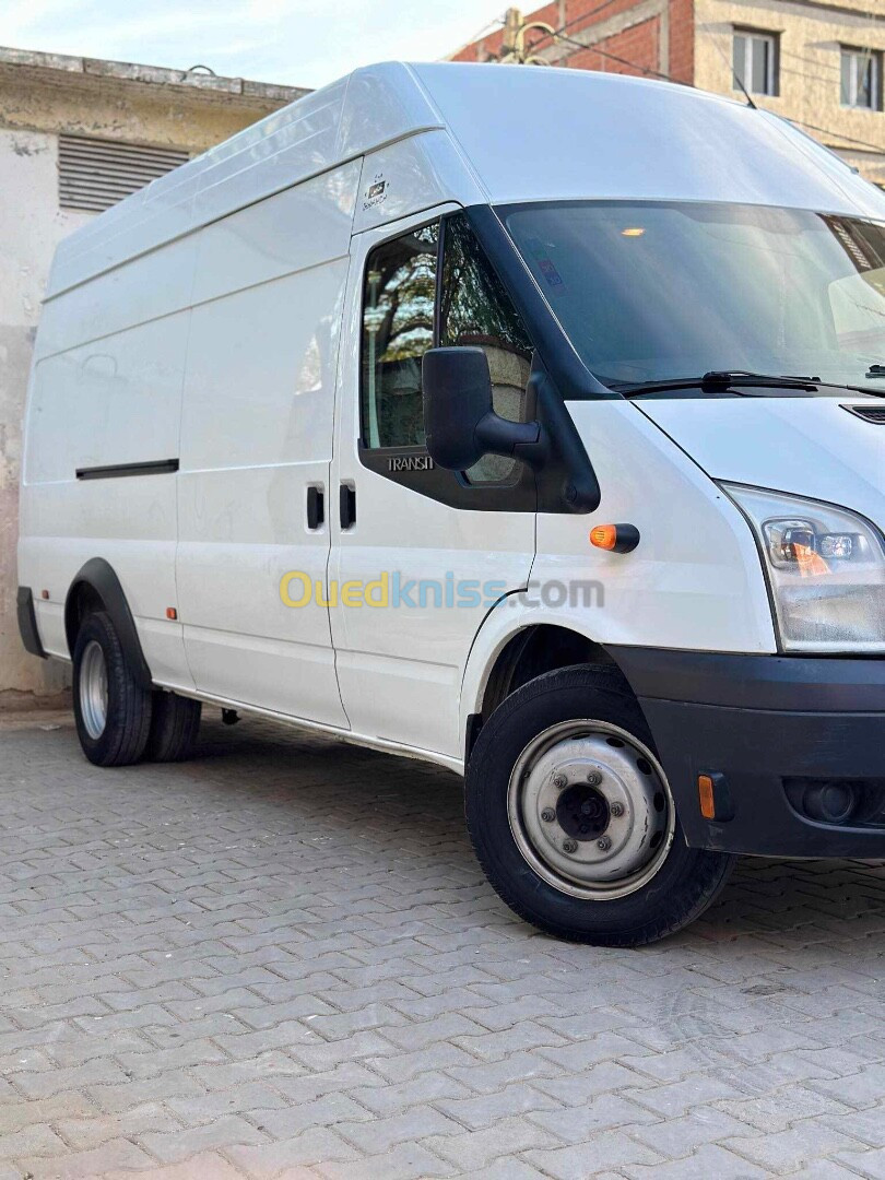 Ford Transit 2013