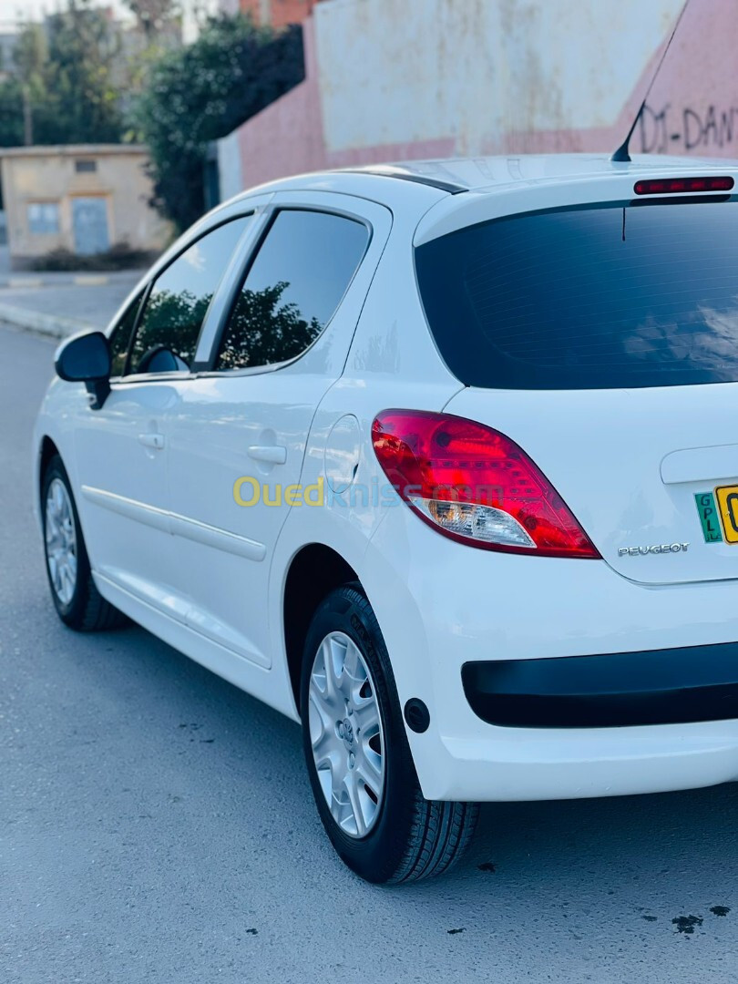 Peugeot 207 2013 207