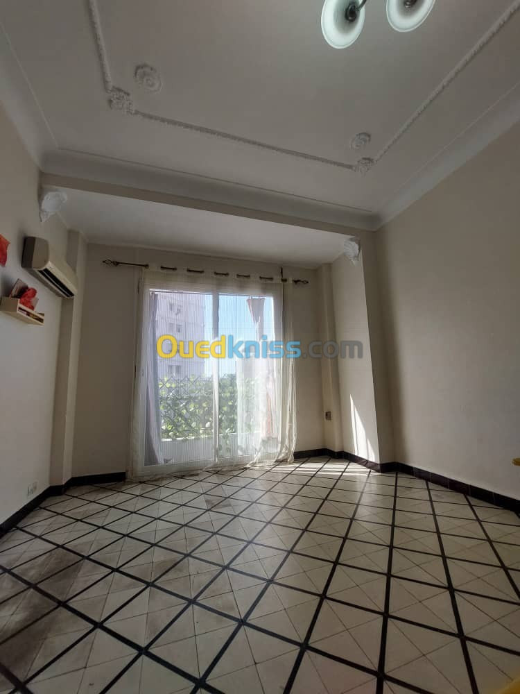 Location Appartement F3 Alger El mouradia