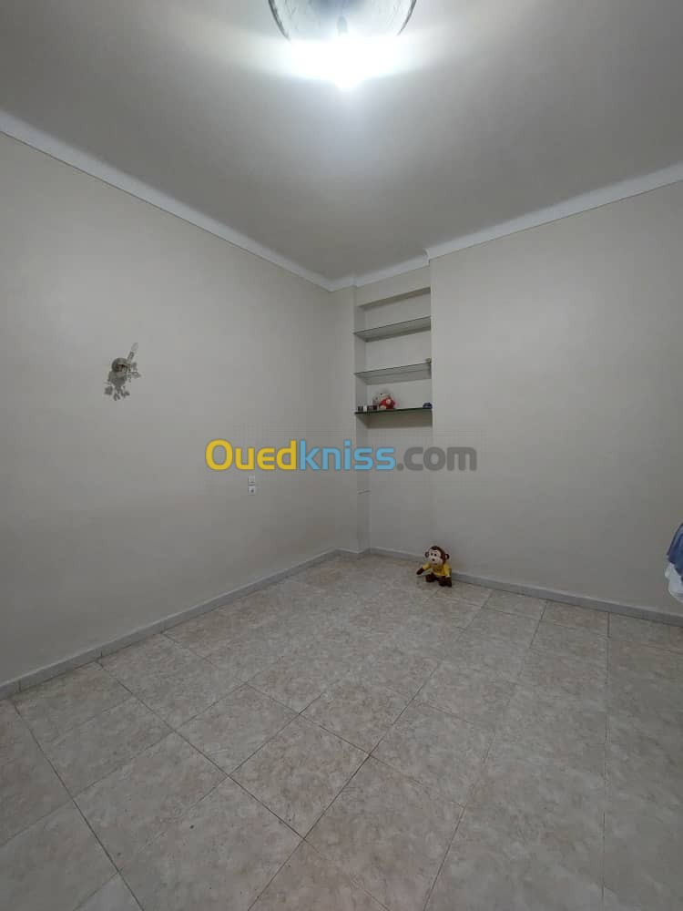 Location Appartement F03 Alger El mouradia