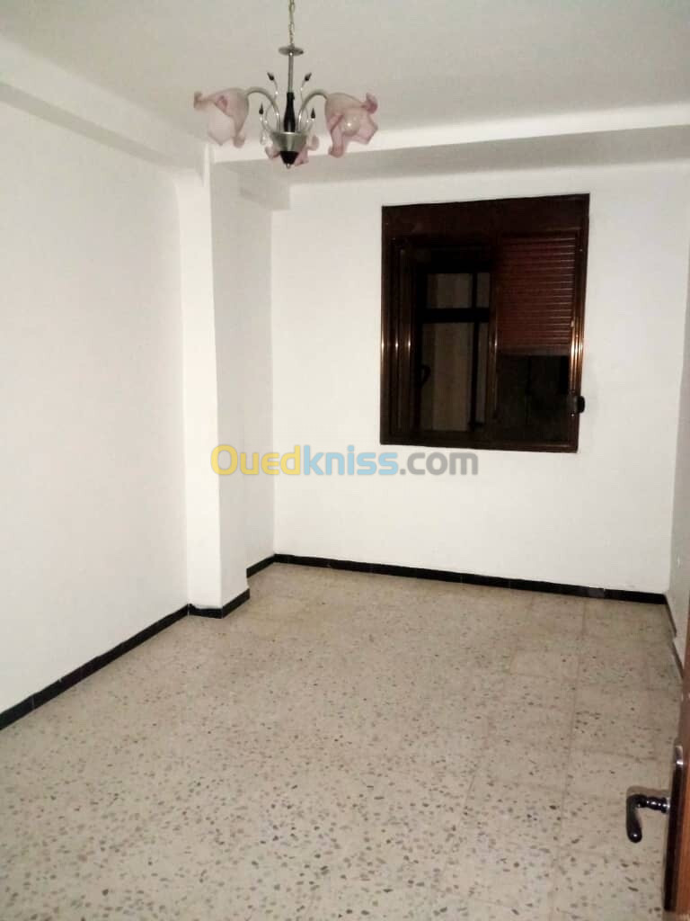 Location Appartement F3 Alger Ben aknoun