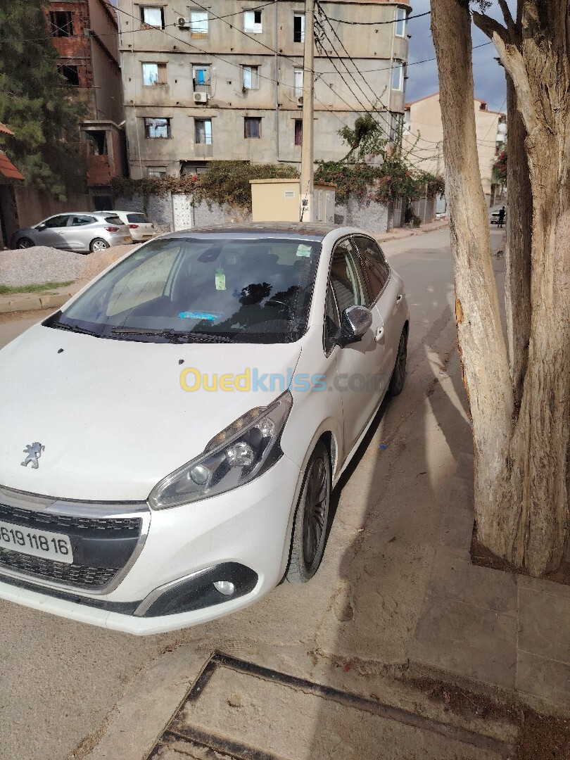 Peugeot 208 2018 Allure Facelift