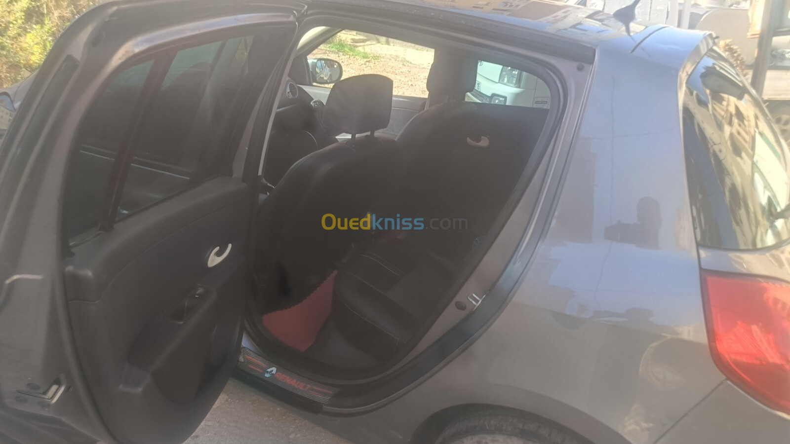 Renault Clio 3 2010 Exception