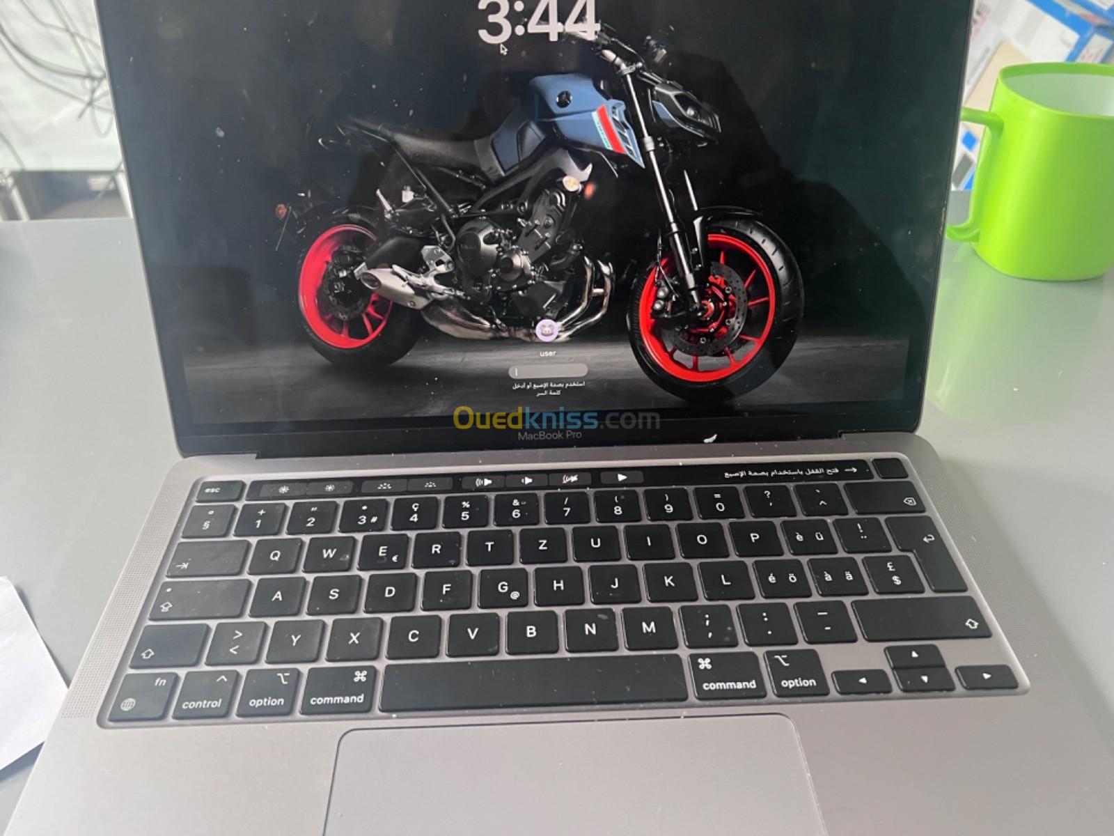 MacBook Pro m2 2022 