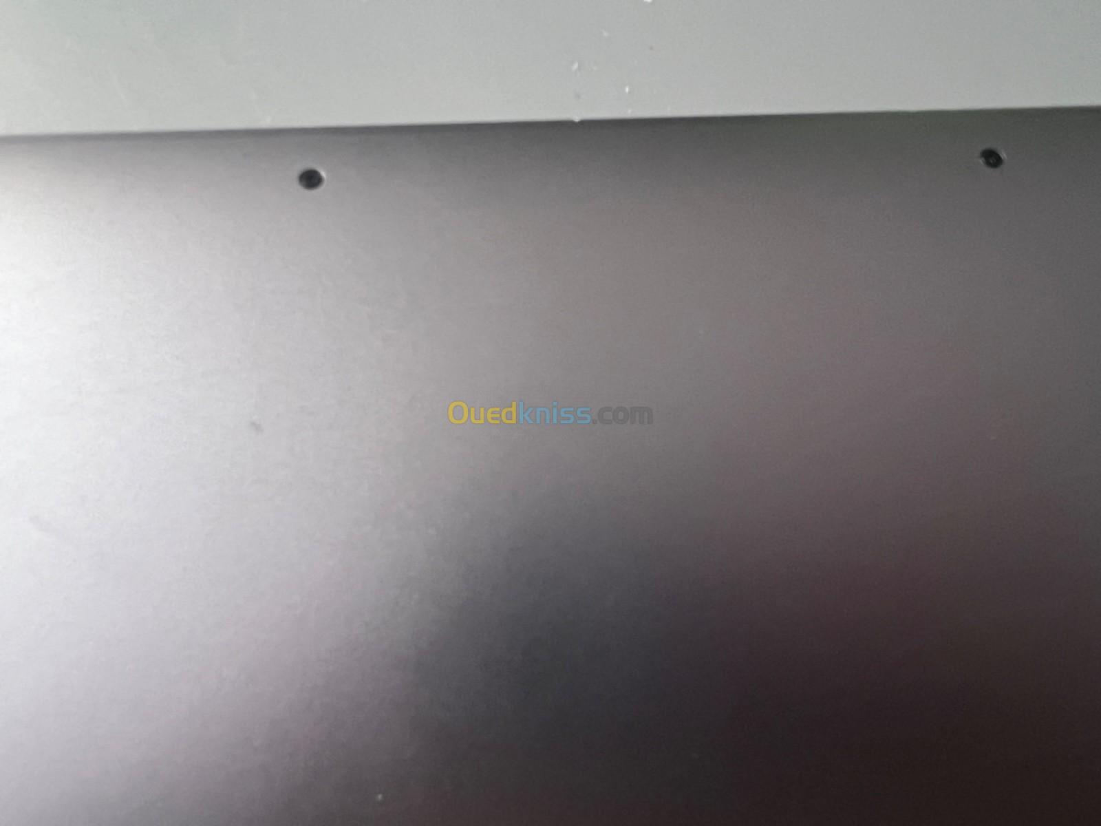 MacBook Pro m2 2022 