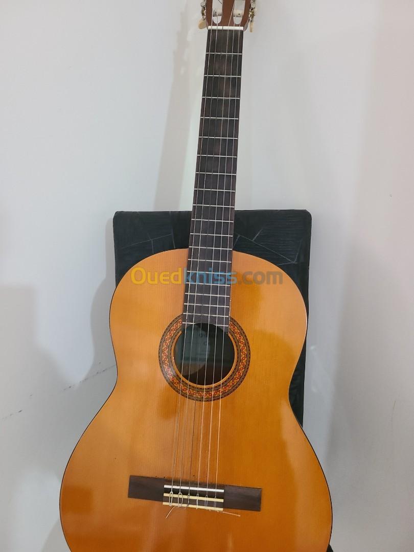 Guitare Yamaha c40 II