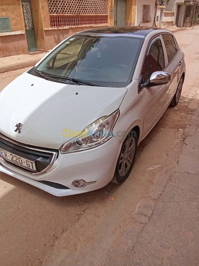 Peugeot 208 2014 Allure