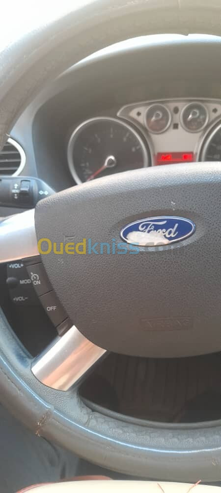 Ford Focus 5 portes 2012 Focus 5 portes