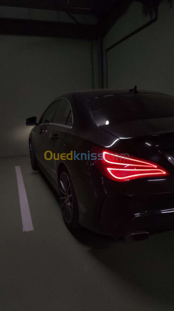 Mercedes CLA 2015 Coupé Exclusif + AMG 