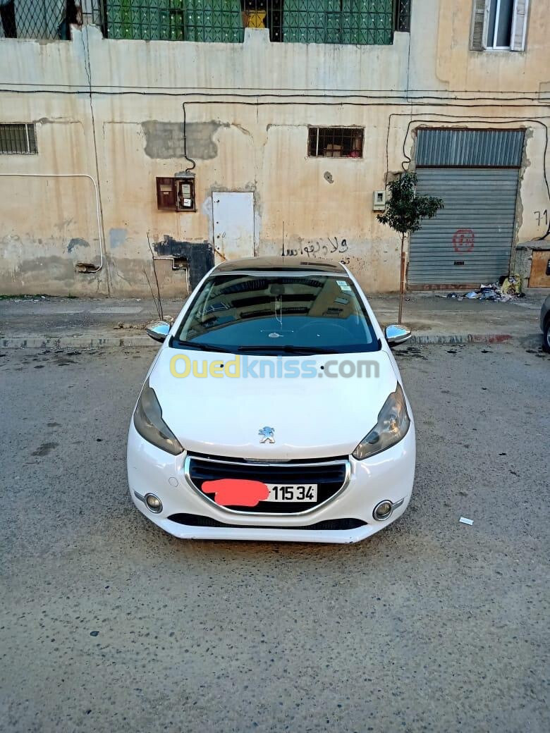 Peugeot 208 2015 Allure