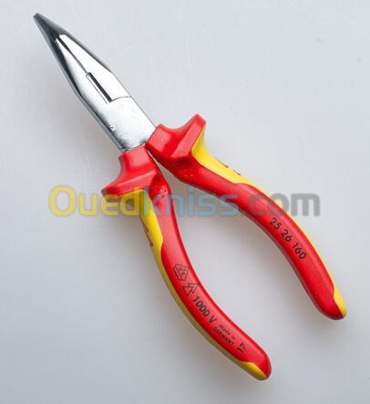 Pince demi-ronde avec tranchant , marque Knipex  , isole 1000 voult , made in germany .