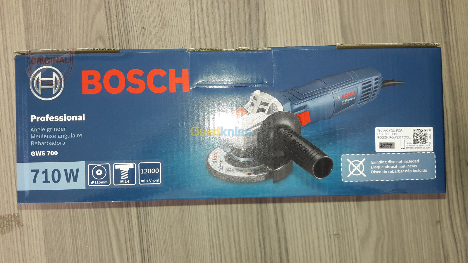 Meuleuse Professional GWS 700 , marque Bosch , 710 w , disque : 115 mm ,allemend origenale .