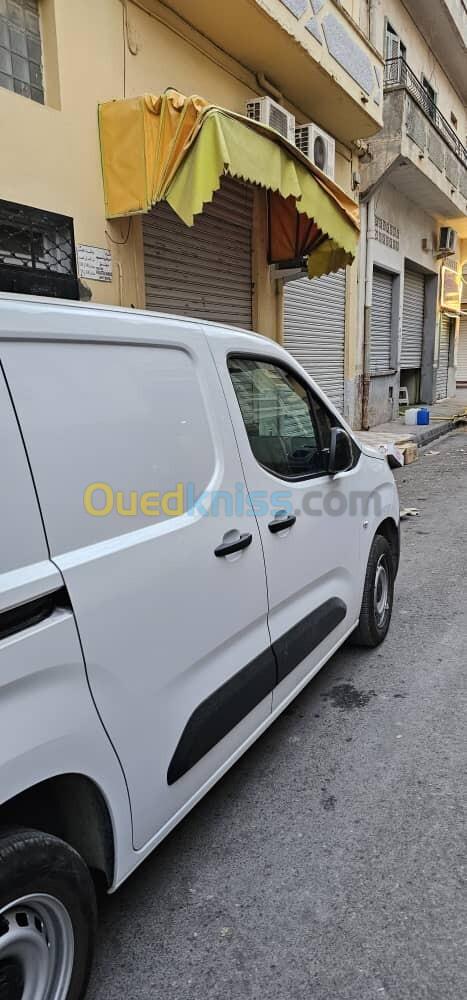 Fiat doblo 2023 italie