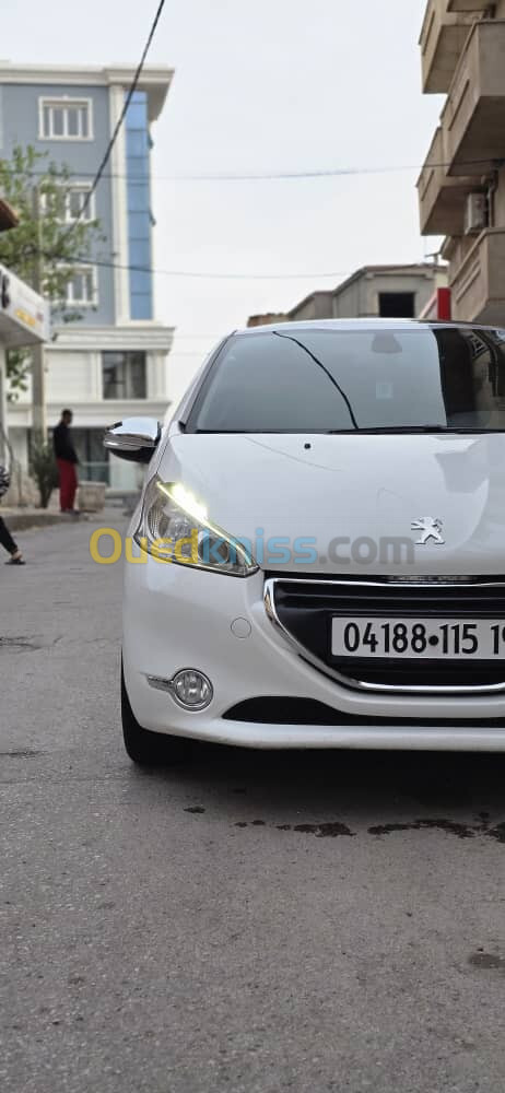 Peugeot 208 2015 Allure