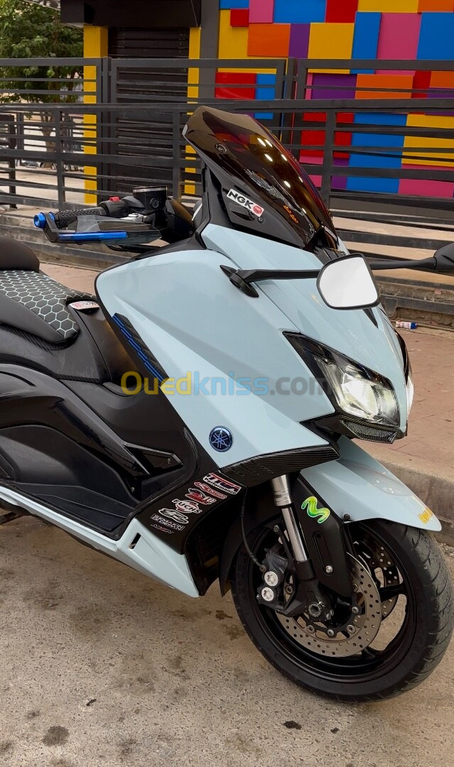 Yamaha Tmax 2015