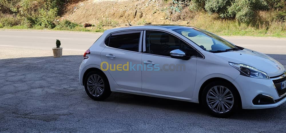 Peugeot 208 2019 Allure