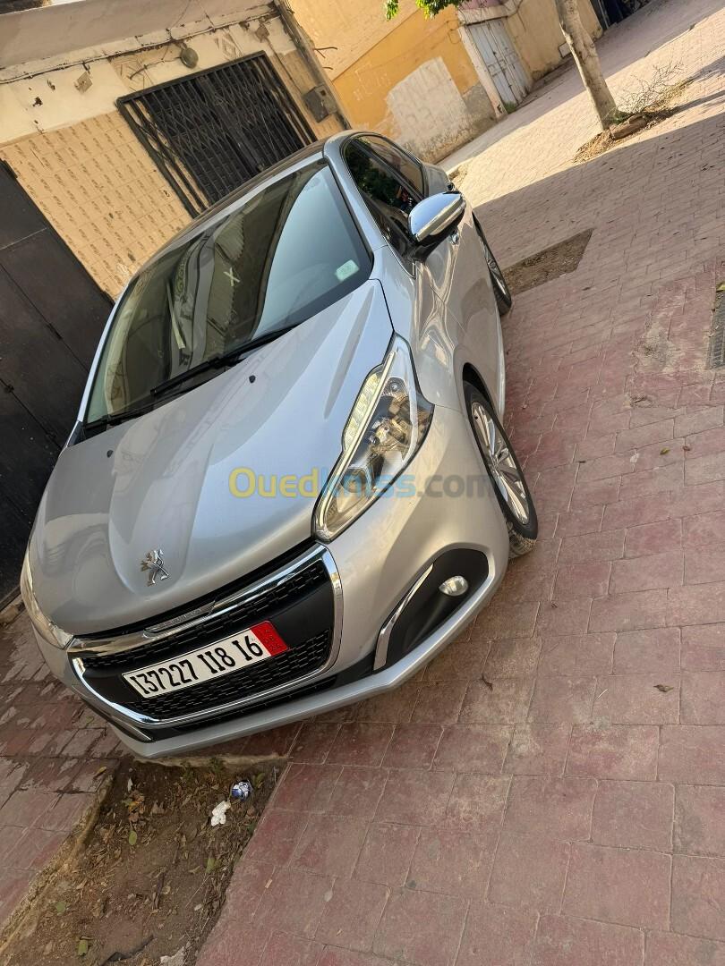 Peugeot 208 2018 Allure