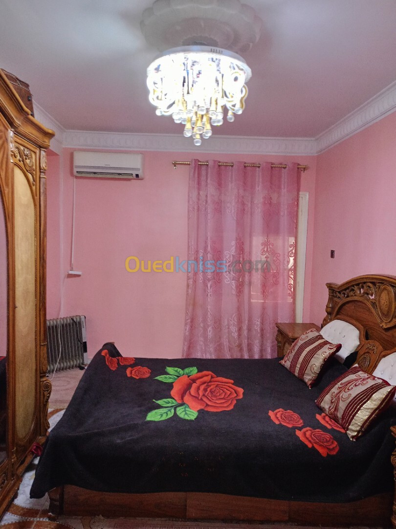 Location Appartement F4 Oum El Bouaghi Ain beida