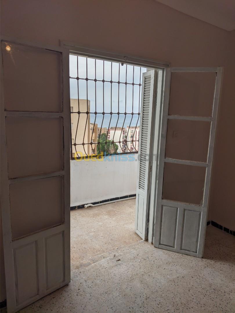 Location vacances Appartement F3 Chlef Tenes